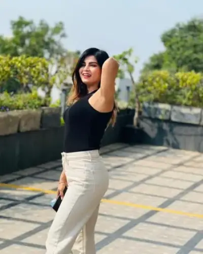 Call Girls East Lungdar Cash On Delivery